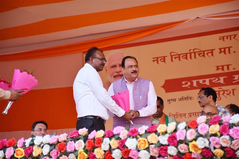 Swearing-in ceremony of the newly-elected Mayor of Municipal Corporation Shahjahanpur, Smt. Archana Verma and all the newly-elected Parshads of the Municipal Corporation./नगर निगम शाहजहाँपुर की नव-निर्वाचित मा0 महापौर श्रीमती अर्चना वर्मा जी एवं नगर निगम के नव-निर्वाचित समस्त मा0 पार्षदों का शपथ ग्रहण समारोह।