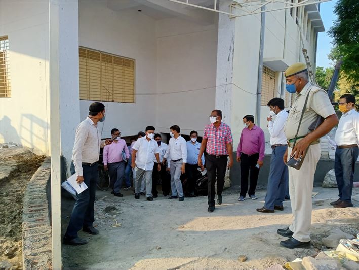 Inspection done by Hon&apos;ble Principal Secretary / Nodal Officer of the district, Shri Jitendra Kumar ji./मा0 प्रमुख सचिव महोदय/जनपद के नोडल अधिकारी श्री जितेन्द्र कुमार जी द्वारा किया गया निरीक्षण